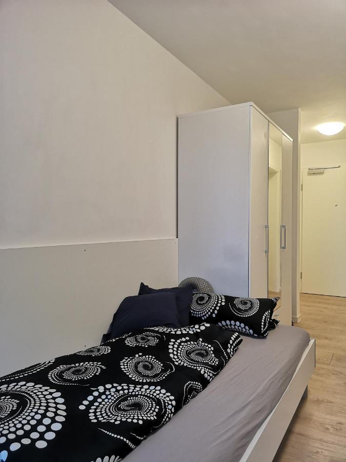 Beautiful Flat, Near Westpark & Hostpital, Easy Parking Apartment Ingolstadt Bagian luar foto